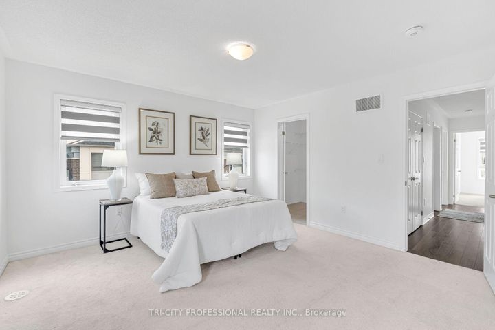 Photo 28 at 2 Summer Wind Lane, Northwest Brampton, Brampton