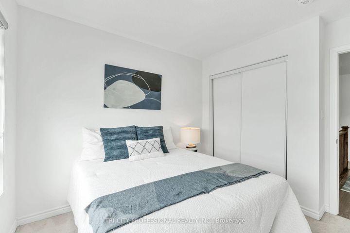 Photo 34 at 2 Summer Wind Lane, Northwest Brampton, Brampton