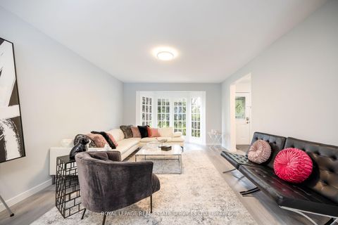 Photo 5 at 198 Romfield Circuit, Royal Orchard, Markham