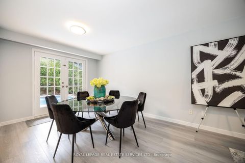 Photo 7 at 198 Romfield Circuit, Royal Orchard, Markham