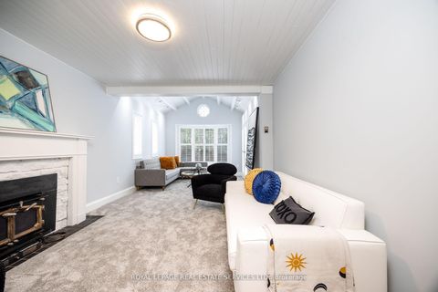 Photo 22 at 198 Romfield Circuit, Royal Orchard, Markham