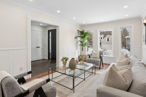 Photo 6 at 16 Autumn Way, Aurora Heights, Aurora