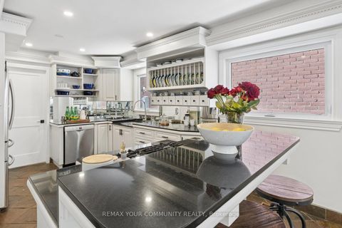 Photo 8 at 16 Autumn Way, Aurora Heights, Aurora