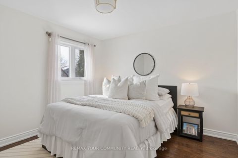 Photo 25 at 16 Autumn Way, Aurora Heights, Aurora