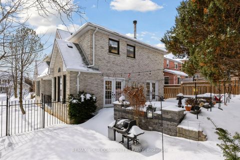 Photo 31 at 16 Autumn Way, Aurora Heights, Aurora