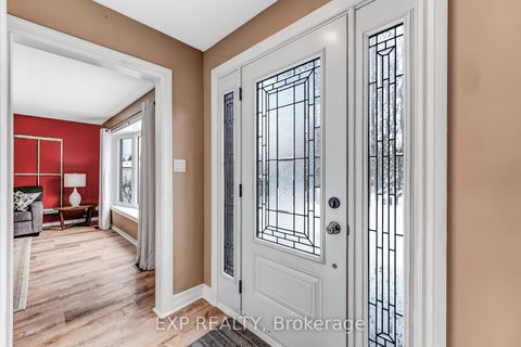 Photo 3 at 94 Cedar Street N, Uxbridge