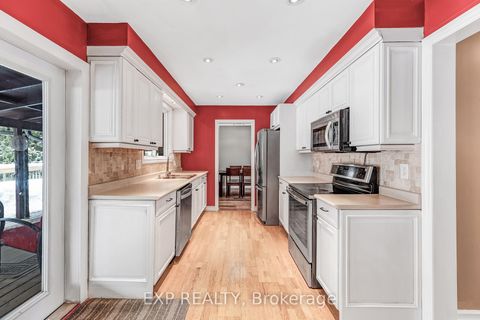 Photo 9 at 94 Cedar Street N, Uxbridge