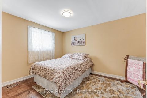 Photo 24 at 94 Cedar Street N, Uxbridge