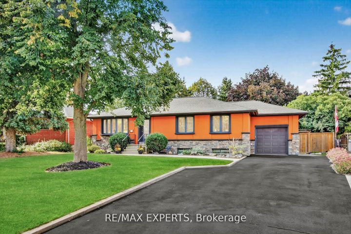 Photo 0 at 60 Suburban Drive, Streetsville, Mississauga