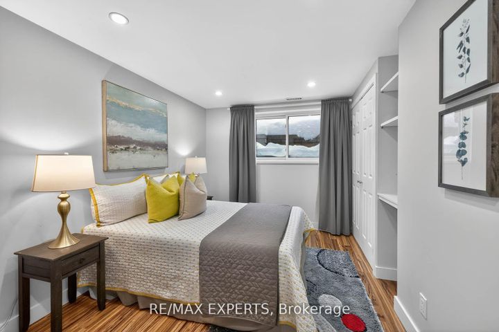 Photo 29 at 60 Suburban Drive, Streetsville, Mississauga