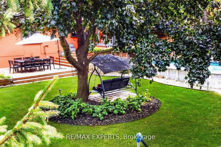 Photo 36 at 60 Suburban Drive, Streetsville, Mississauga