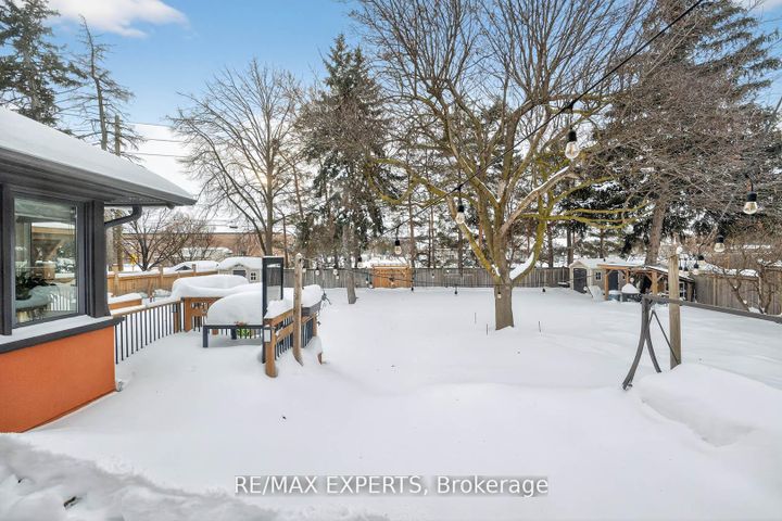 Photo 41 at 60 Suburban Drive, Streetsville, Mississauga