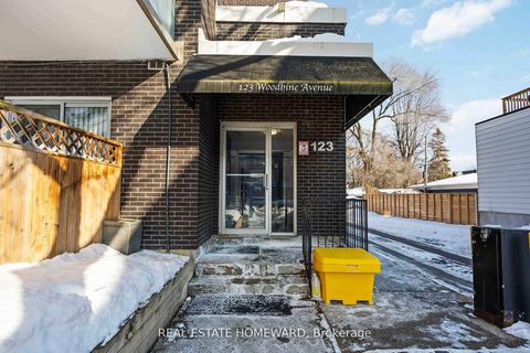 Photo 2 at 207 - 123 Woodbine Avenue, The Beaches, Toronto