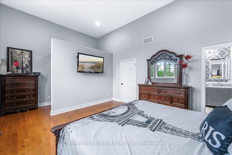 Photo 17 at 1664 Moyer Avenue, Alcona, Innisfil