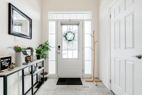 Photo 5 at 283 Fleetwood Drive, Eastdale, Oshawa