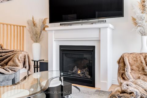 Photo 9 at 283 Fleetwood Drive, Eastdale, Oshawa