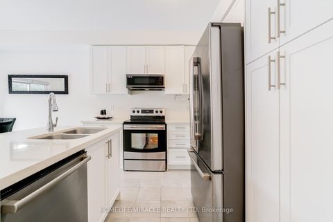 Photo 12 at 283 Fleetwood Drive, Eastdale, Oshawa