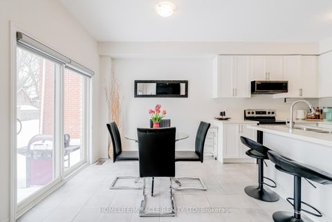 Photo 17 at 283 Fleetwood Drive, Eastdale, Oshawa