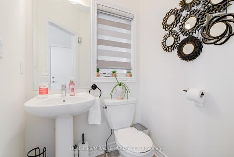 Photo 19 at 283 Fleetwood Drive, Eastdale, Oshawa