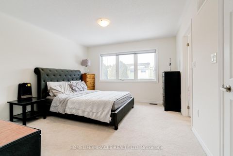 Photo 22 at 283 Fleetwood Drive, Eastdale, Oshawa