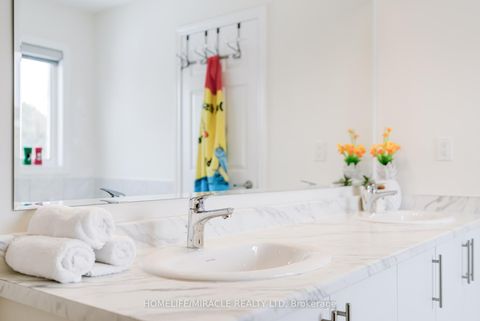 Photo 27 at 283 Fleetwood Drive, Eastdale, Oshawa