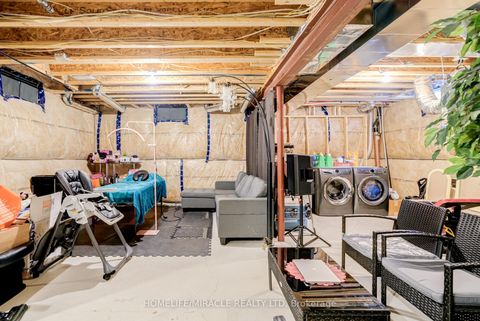 Photo 35 at 283 Fleetwood Drive, Eastdale, Oshawa