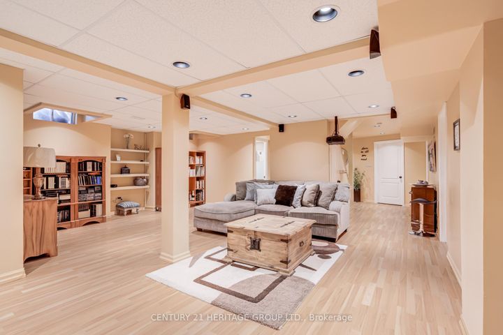 Photo 33 at 347 Alex Doner Drive, Glenway Estates, Newmarket