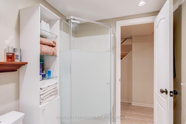 Photo 35 at 347 Alex Doner Drive, Glenway Estates, Newmarket