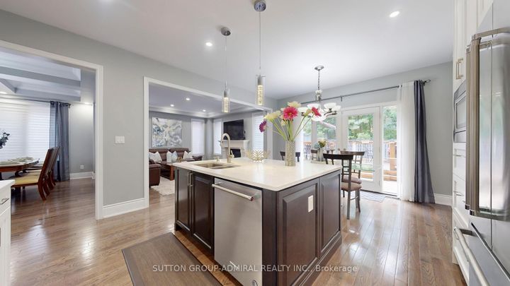 Photo 10 at 7 Fitzmaurice Drive, Patterson, Vaughan