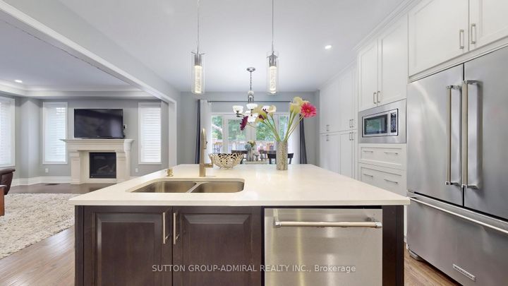 Photo 11 at 7 Fitzmaurice Drive, Patterson, Vaughan