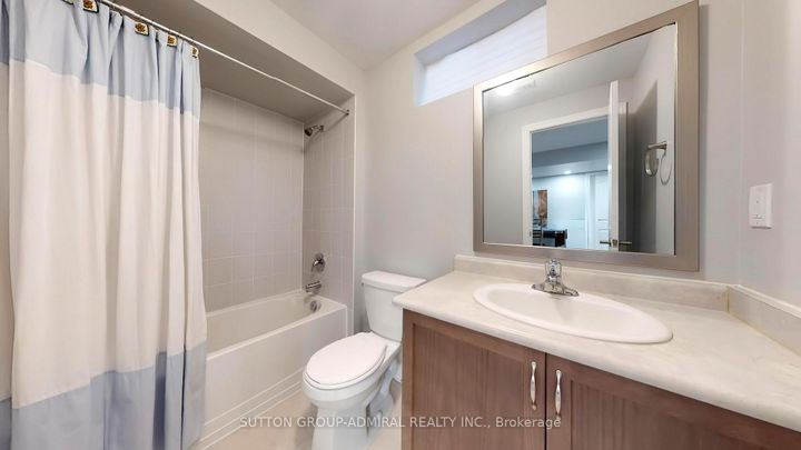 Photo 40 at 7 Fitzmaurice Drive, Patterson, Vaughan