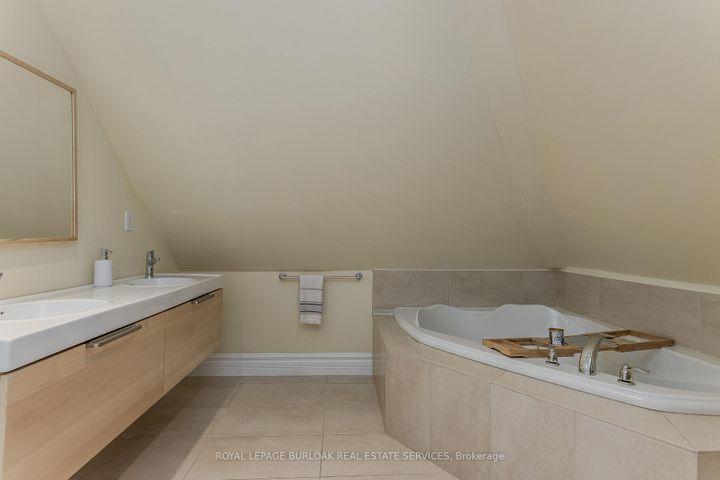 Photo 27 at 8 Mapleside Avenue, Kirkendall, Hamilton