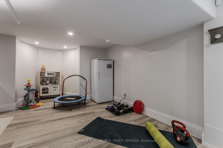 Photo 31 at 8 Mapleside Avenue, Kirkendall, Hamilton