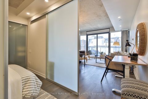 Photo 11 at 434 - 461 Adelaide Street W, Waterfront Communities C1, Toronto