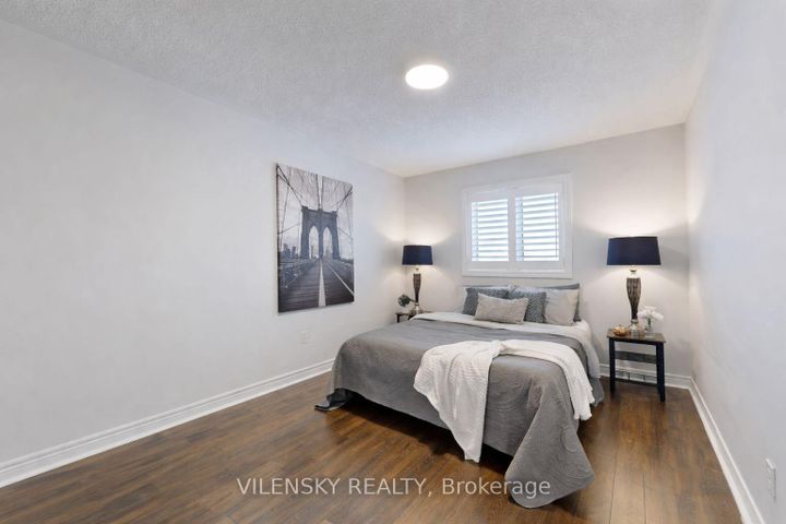 Photo 22 at 15 Gladstone Avenue, Maple, Vaughan