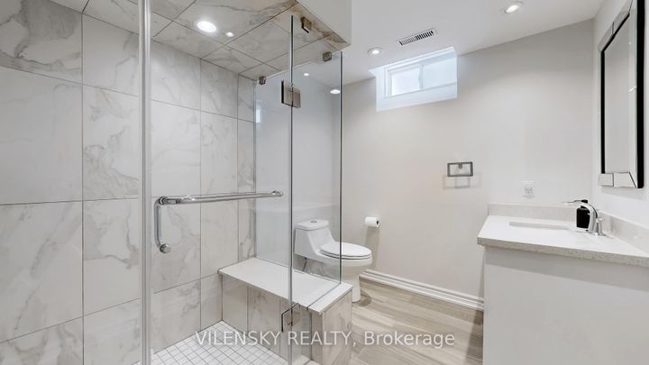 Photo 33 at 15 Gladstone Avenue, Maple, Vaughan