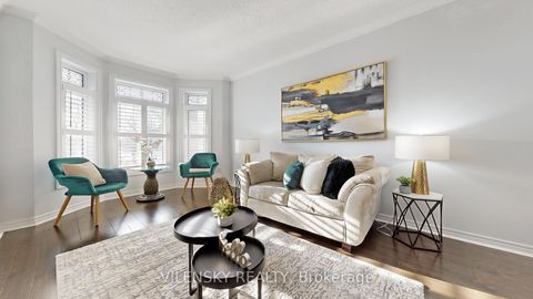 Photo 2 at 15 Gladstone Avenue, Maple, Vaughan