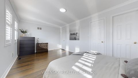 Photo 17 at 15 Gladstone Avenue, Maple, Vaughan