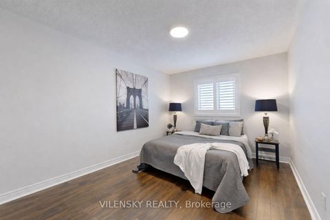 Photo 22 at 15 Gladstone Avenue, Maple, Vaughan