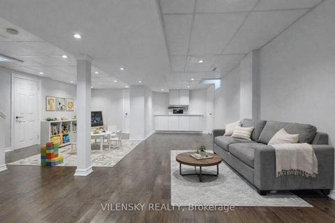 Photo 31 at 15 Gladstone Avenue, Maple, Vaughan