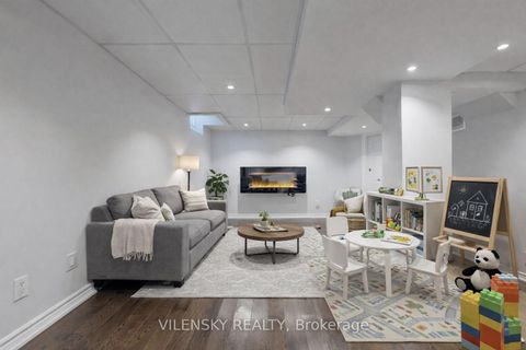 Photo 32 at 15 Gladstone Avenue, Maple, Vaughan