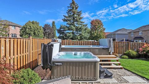 Photo 40 at 15 Gladstone Avenue, Maple, Vaughan