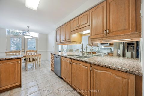 Photo 8 at 315 - 53 Woodbridge Avenue, West Woodbridge, Vaughan