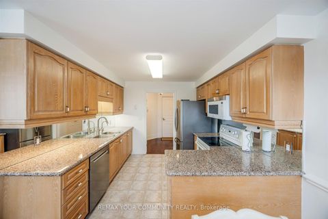 Photo 11 at 315 - 53 Woodbridge Avenue, West Woodbridge, Vaughan