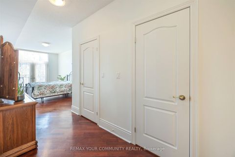 Photo 24 at 315 - 53 Woodbridge Avenue, West Woodbridge, Vaughan