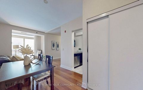 Photo 4 at 205 - 15450 Yonge Street, Aurora Heights, Aurora