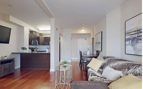 Photo 7 at 205 - 15450 Yonge Street, Aurora Heights, Aurora