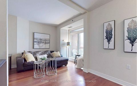 Photo 10 at 205 - 15450 Yonge Street, Aurora Heights, Aurora