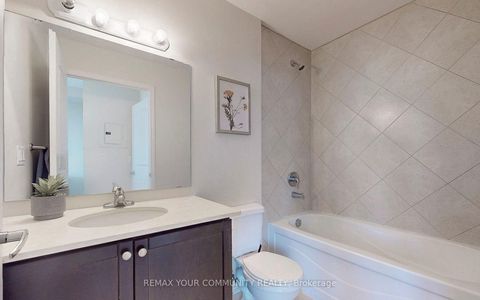 Photo 20 at 205 - 15450 Yonge Street, Aurora Heights, Aurora