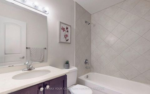 Photo 23 at 205 - 15450 Yonge Street, Aurora Heights, Aurora